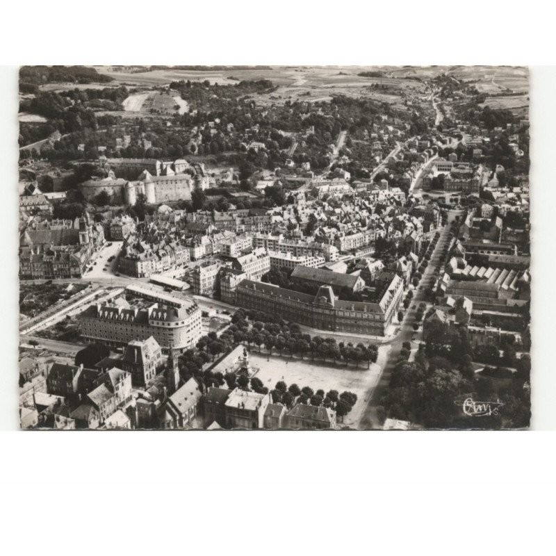 SEDAN: les I.S.A.I.E. le collège le château et le fond de givonne vue aérienne 10x15 - très bon état