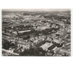 SEDAN: place d'alsace-lorraine et vue sur la meuse vue aérienne 10x15 - très bon état