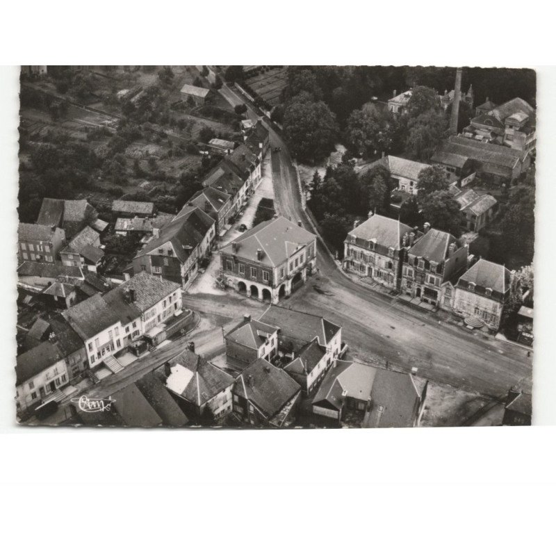 SIGNY-L'ABBAYE: l'hôtel de ville vue aérienne 10x15 - très bon état