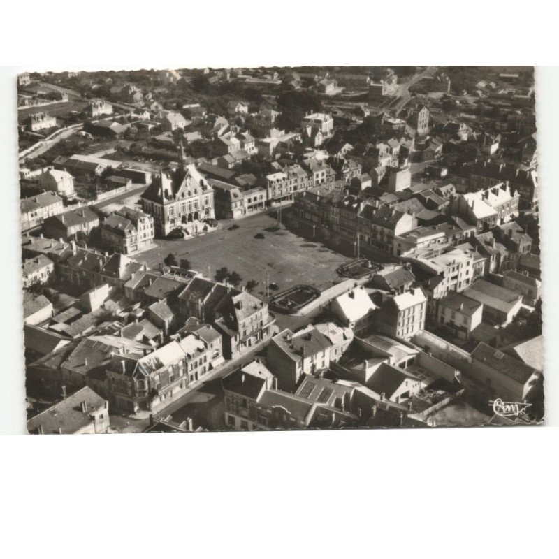 VOUZIERS: centre ville vue aérienne 10x15 - très bon état