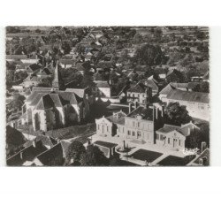 BOUILLY: l'hôtel et l'église vue aérienne 10x15 - très bon état