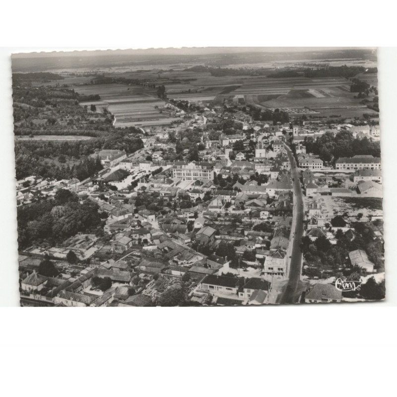 BRIENNE-le-CHATEAU: vue générale vue aérienne 10x15 - très bon état