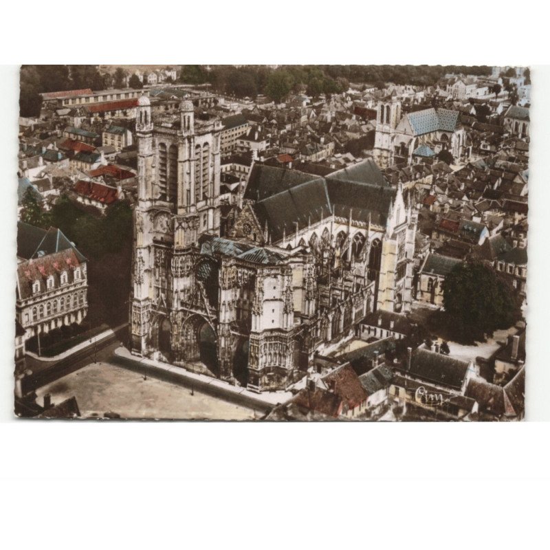 TROYES: la cathédrale saint-pierre XIIIe et XVIe siècle vue aérienne 10x15 - très bon état
