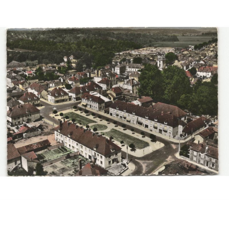 BRIENNE-le-CHATEAU: place de la république vue aérienne 10x15 - très bon état