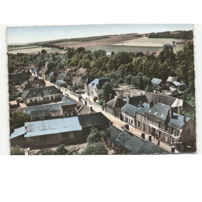 ESTISSAC: route de troyes vue aérienne 10x15 - très bon état