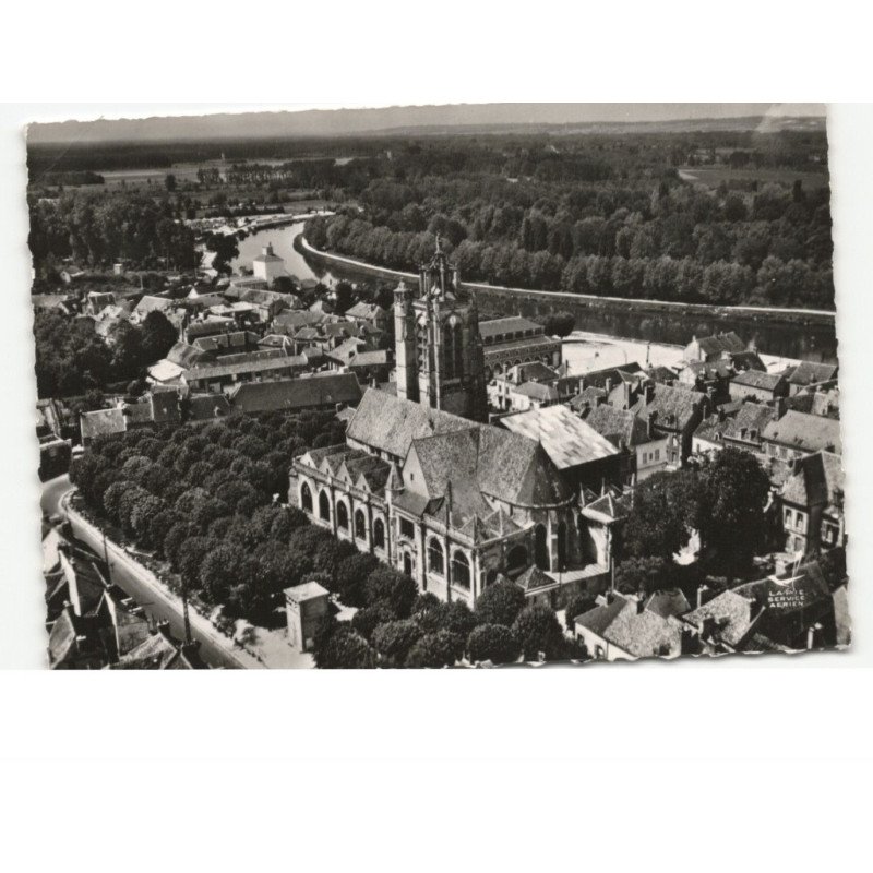 NOGENT-sur-SEINE: l'église saint-laurent vue aérienne 10x15 - état