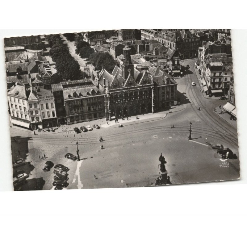 SAINT-QUENTIN: place de l'hôtel de ville vue aérienne 10x15 - très bon état
