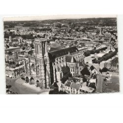 SOISSONS: la cathédrale vue aérienne 10x15 - très bon état