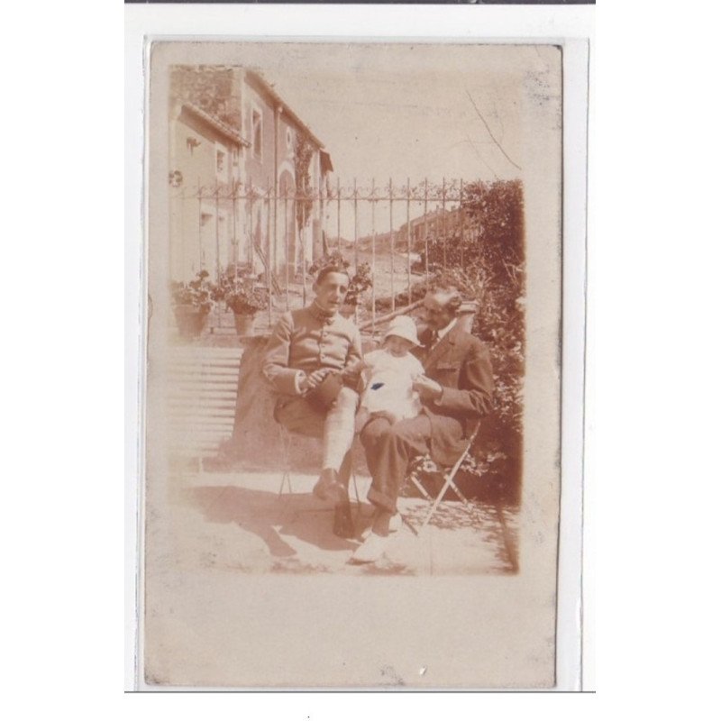 SOYENS : personnages - tres bon etat