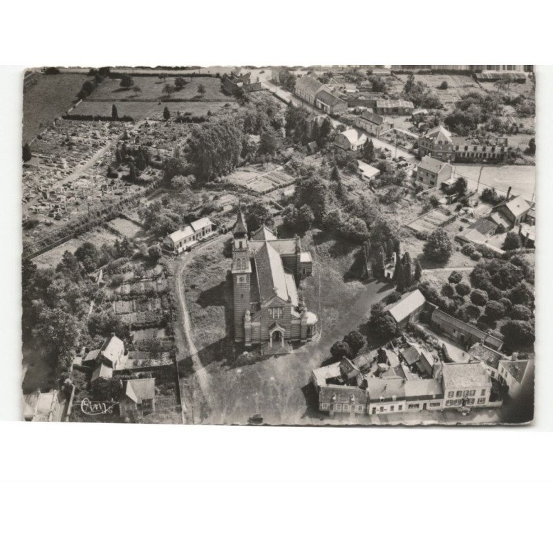 LA CAPELLE: l'église vue aérienne 10x15 - état