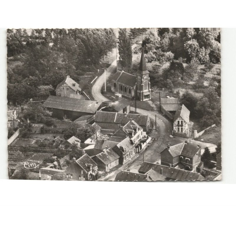 BERTHENICOURT: l'église vue aérienne 10x15 - très bon état