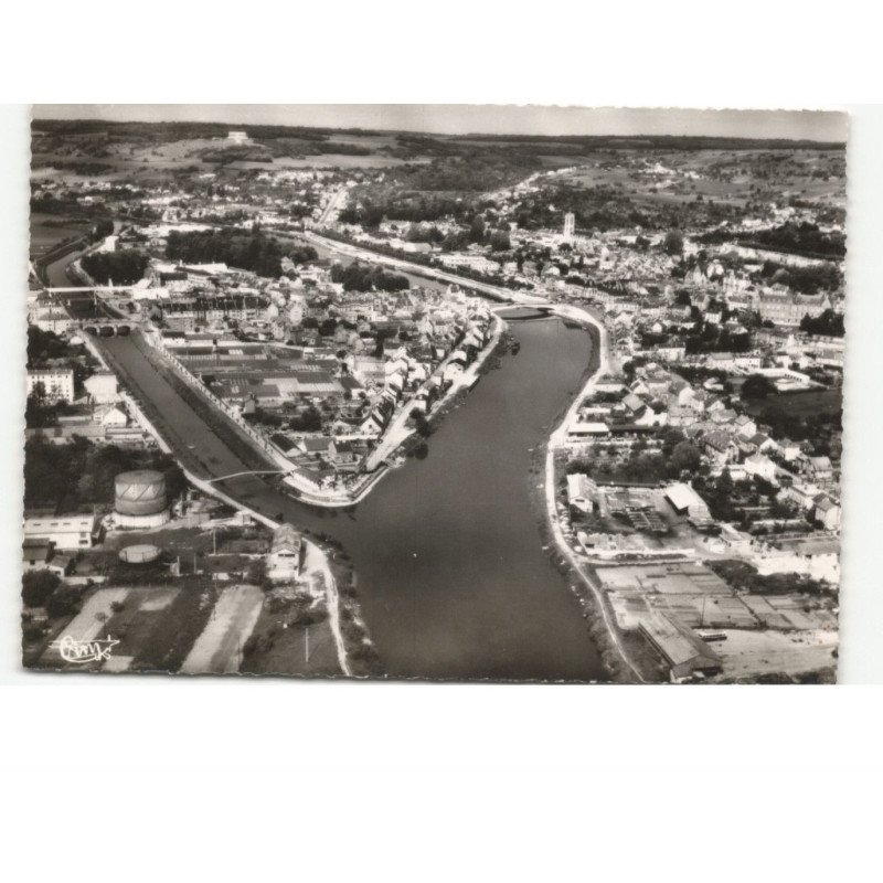 CHATEAU-THIERRY: l'île vue aérienne 10x15 - très bon état