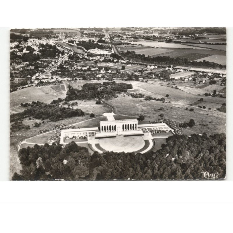 CHATEAU-THIERRY: mémorial américain de la cote 204 vue aérienne 10x15 - très bon état