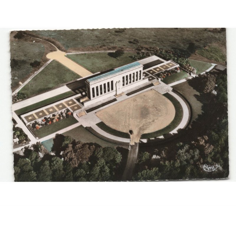 CHATEAU-THIERRY: mémorial américain de la côté 204 vue aérienne 10x15 - très bon état