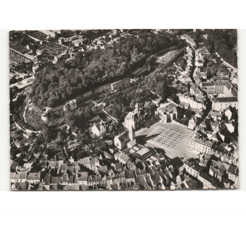 CHATEAU-THIERRY: le vieux château vue aérienne 10x15 - très bon état