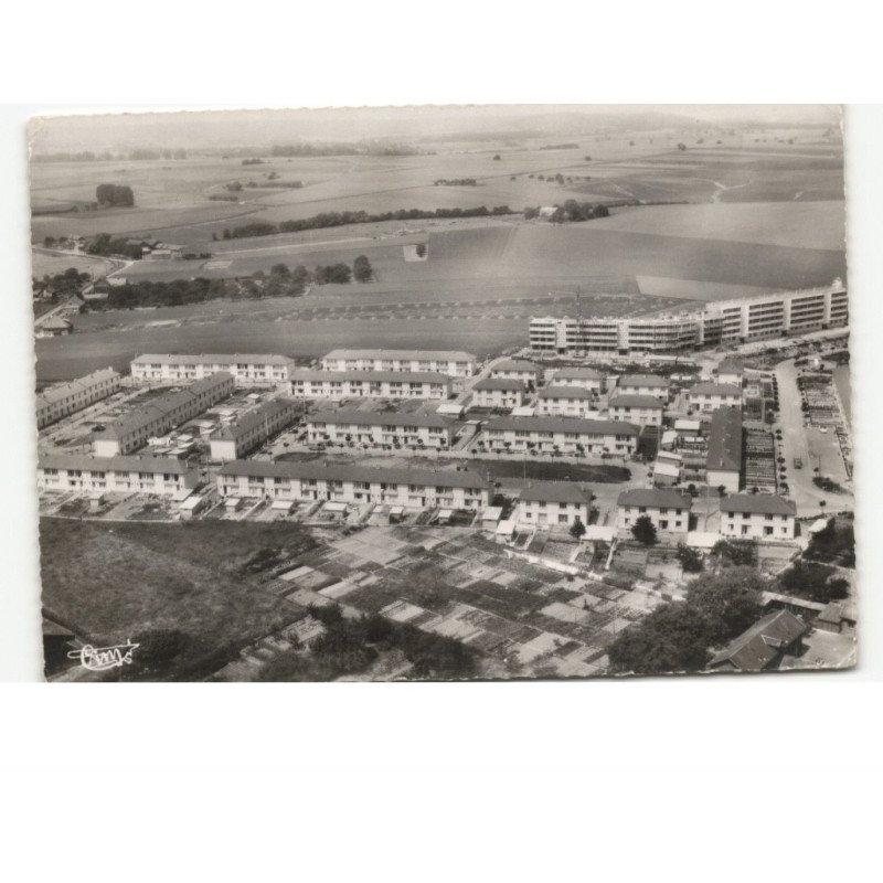 CHAUNY: la résidence vue aérienne 10x15 - très bon état