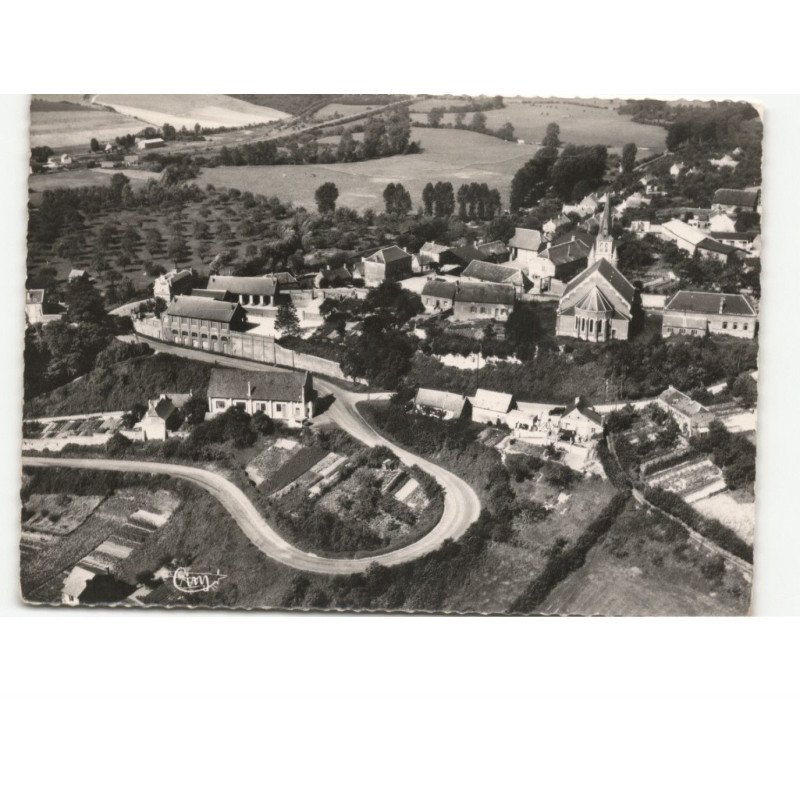AISNE: école et église vue aérienne 10x15 - état