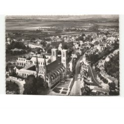 LAON: l'église saint-martin vue aérienne 10x15 - très bon état
