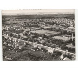 ROMILLY-sur-SEINE: la route nationale et les ateliers de la S.N.C.F. vue aérienne 10x15 - très bon état