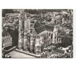 TROYES: la cathédrale saint-pierre XIIIe et XVIe sièclem vue aérienne 10x15 - très bon état