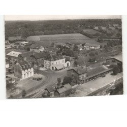 LE NOUVON-en-THIERACHE: place de la gare vue aérienne 10x15 - très bon état