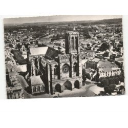 SOISSONS: la cathédrale vue aérienne 10x15 - très bon état