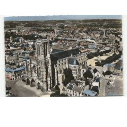 SOISSONS: la cathédrale vue aérienne 10x15 - très bon état