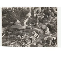BERTHENICOURT: l'église vue aérienne 10x15 - très bon état