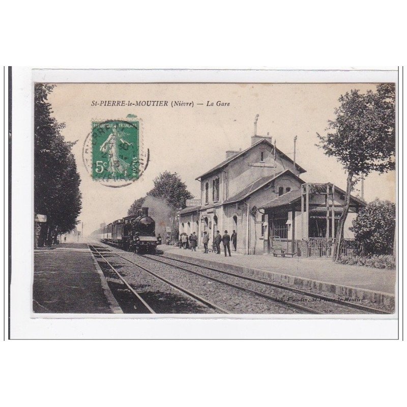St-PIERRE-le-MOUTIER : la gare - etat St-PIERRE-le-MOUTIER : la gare - etat