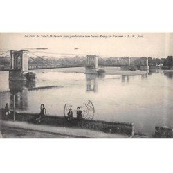 Le Pont de SAINT MATHURIN avec perspective vers Saint Rémy la Varenne - très bon état