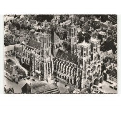 LAON: la cathédrale vue aérienne 10x15 - très bon état