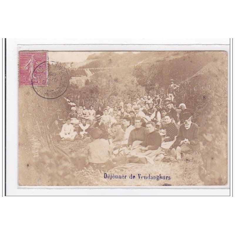 ARBOURSE : dejeuner de vendangeurs (carte photo) - tres bon etat