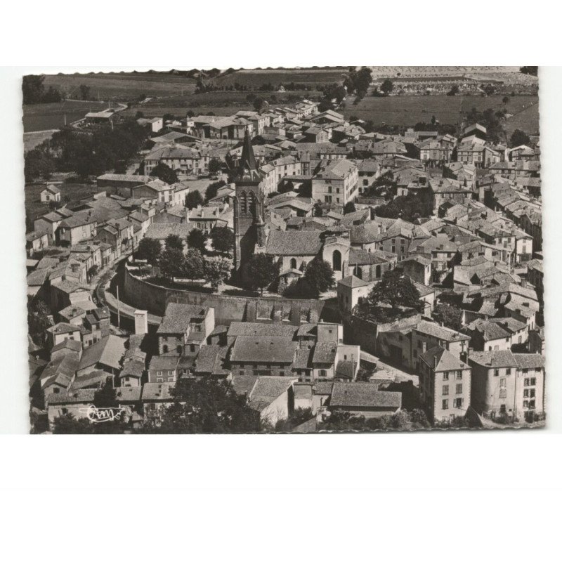 MARINGUES: l'église et les remparts vue aérienne 10x15 - très bon état