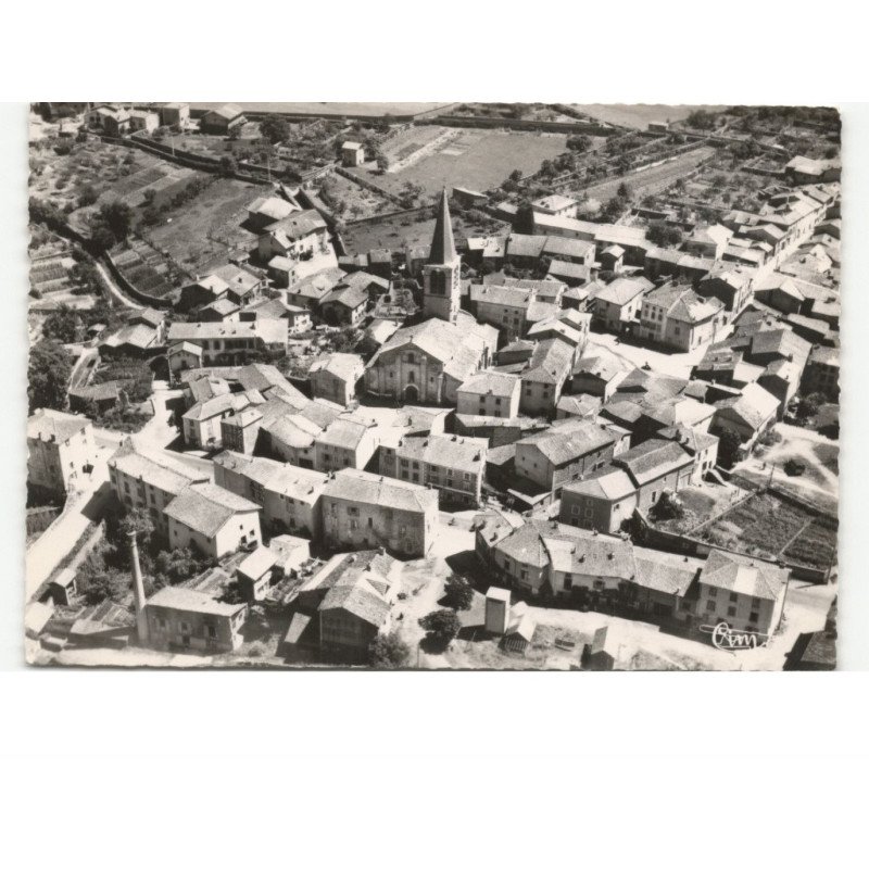 ARLANC: quartier de l'église vue aérienne 10x15 - très bon état