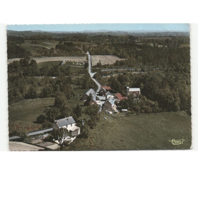 LA CELLE-D'AUVERGNE: vue générale vue aérienne 10x15 - très bon état