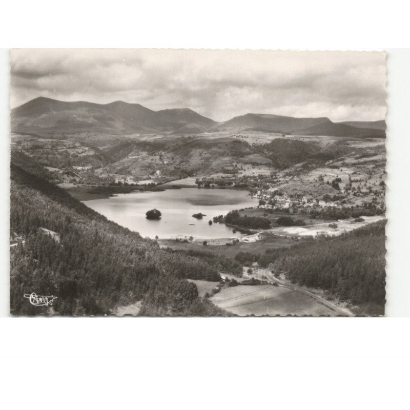 LAC CHAMBON: panorama sur la chaîne du sancy vue aérienne 10x15 - très bon état