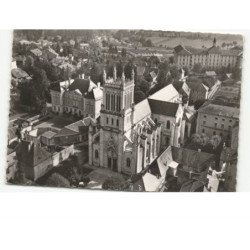 BELLEY: la cathédrale vue aérienne 10x15 - très bon état