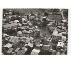 VOLVIC: la place de l'église vue aérienne 10x15 - très bon état