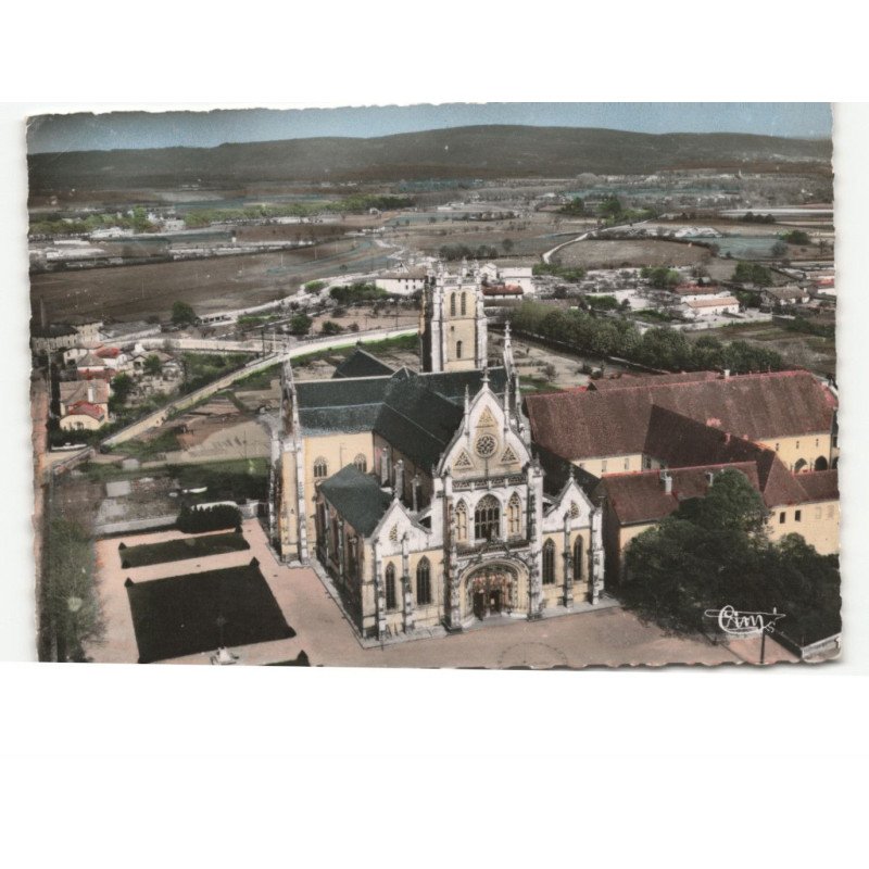 BOURG-en-BRESSE: l'église de brou vue aérienne 10x15 - état