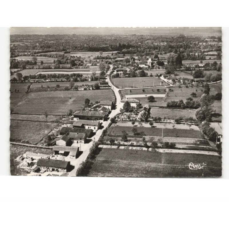 CHAVANNES-sur-REYSSOUZE: vue générale vue aérienne 10x15 - très bon état