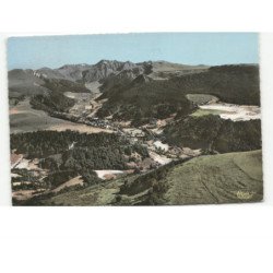 LE MONT-DORE: vue générale prise de la banne d'ordanche et le massif du sancy vue aérienne 10x15 - très bon état