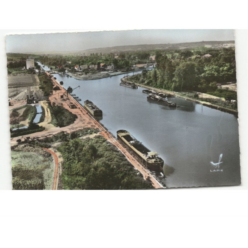 BOURG-et-COMIN: le canal de l'aisne à l'oise: vue aérienne 10x15 - très bon état