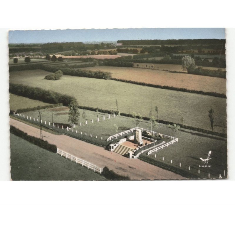 LA CAPELLE: la pierre d'haudroy vue aérienne 10x15 - très bon état