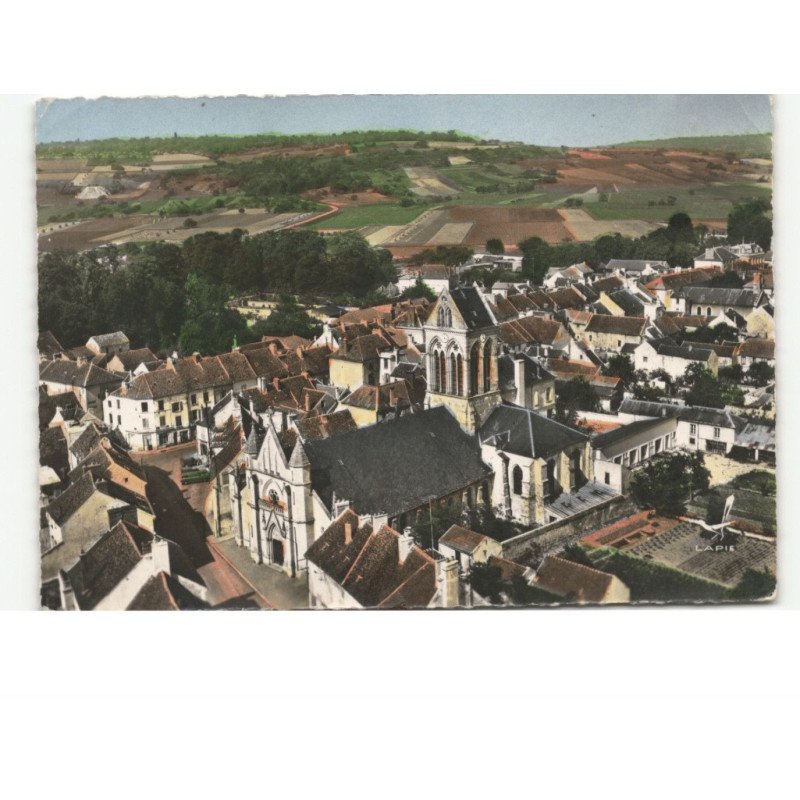 CHARLY-sur-MARNE: l'église vue aérienne 10x15 - très bon état