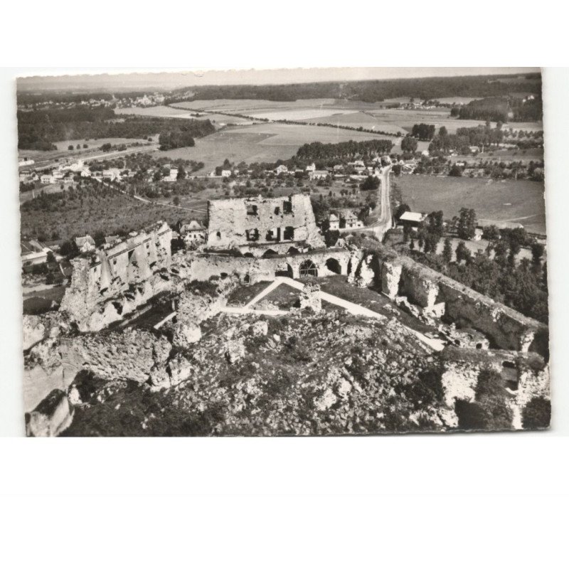 COUCY-le-CHATEAU-AUFFRIQUE: vue générale sur les ruines du château XIIIe siècle vue aérienne 10x15 - très bon état