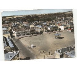 GUISE: la place lesur vue aérienne 10x15 - très bon état