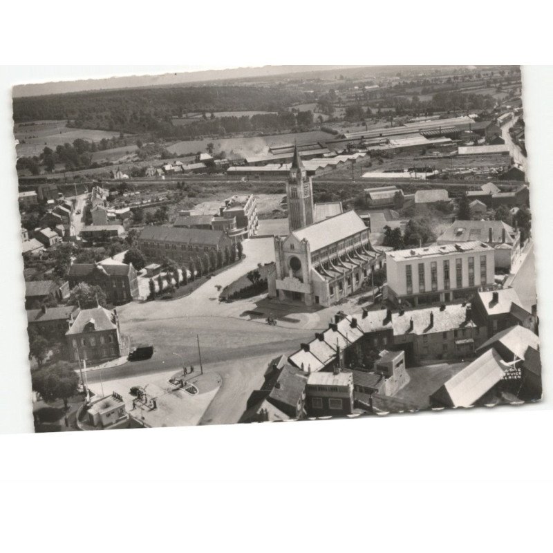 HIRSON: l'église sainte-thérèse le groupe scolaire jaen-zay vue aérienne 10x15 - état