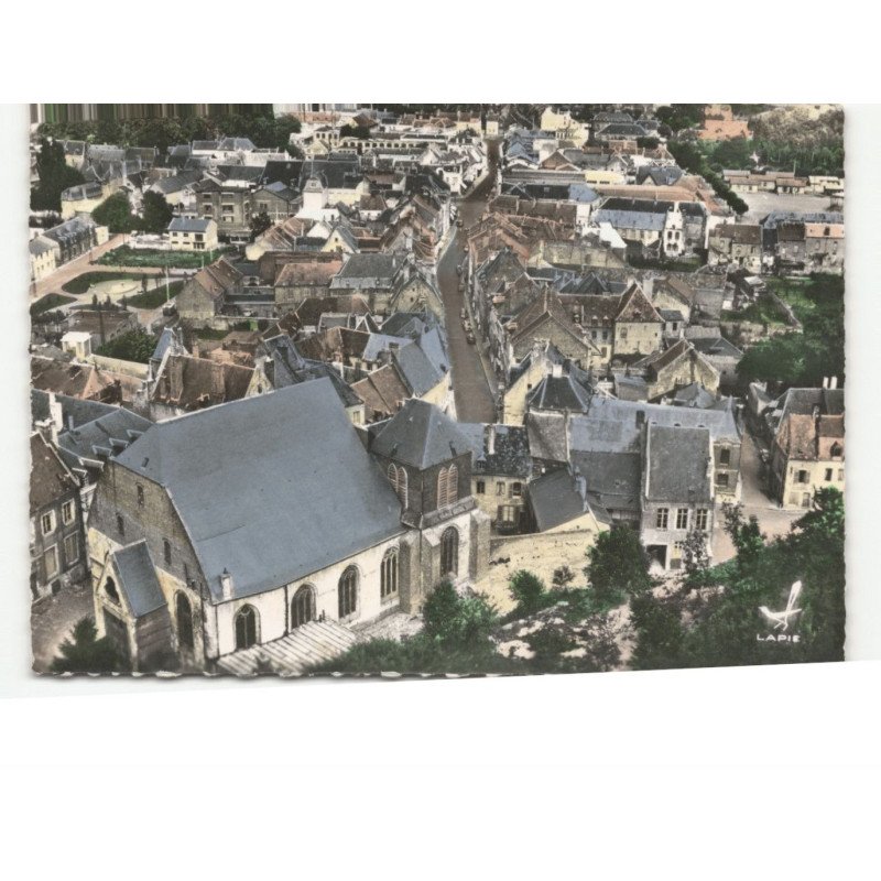 GUISE: l'église et la rue camille desmoulins vue aérienne 10x15 - très bon état