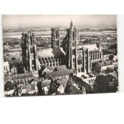 LAON: la cathédrale vue aérienne 10x15 - très bon état