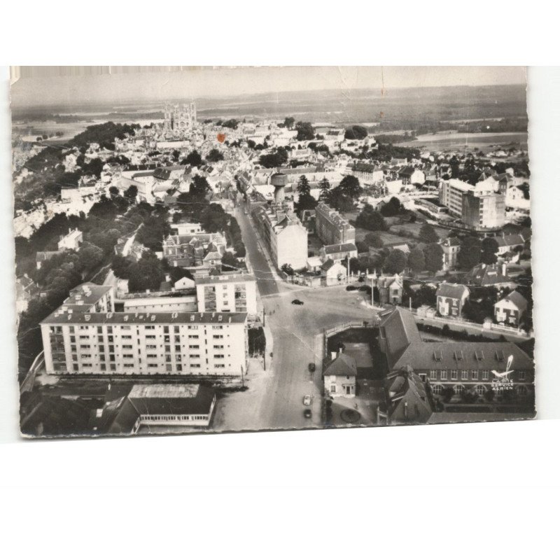 LAON: place foch les H.L.M. vue aérienne 10x15 - état